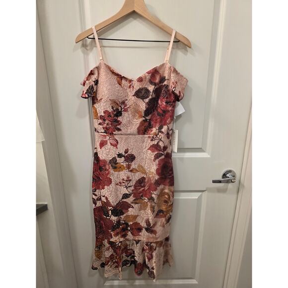 Siena Off the Shoulder Lace Midi Dress with Ruffle Hem - Picture 6 of 8